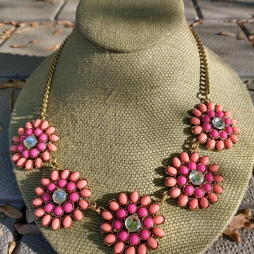 Women's jules floral fall colors necklace.